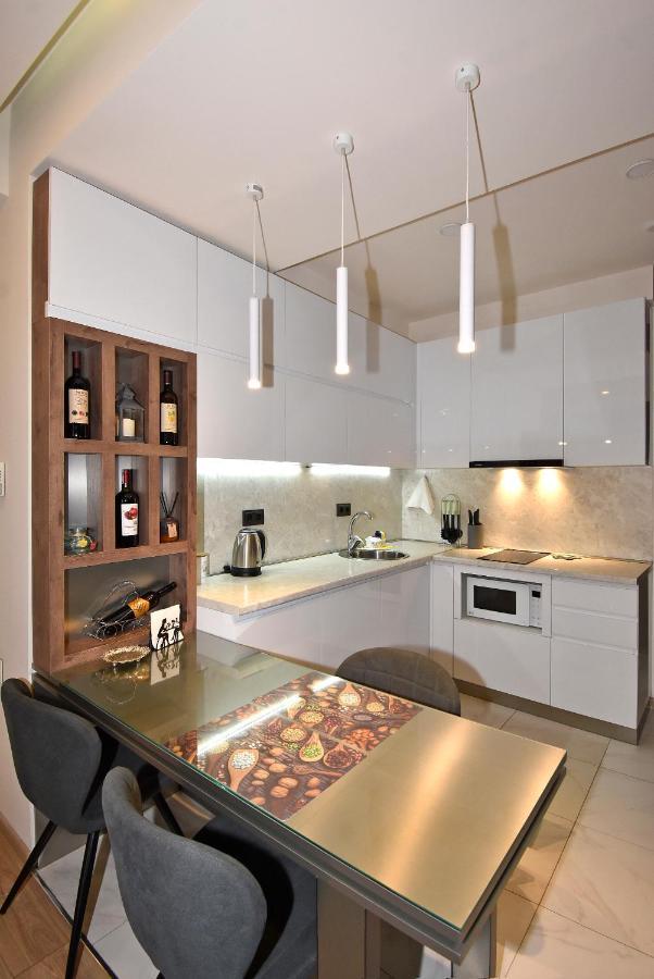 Home4You City Center Apartments Yerevan Exterior foto
