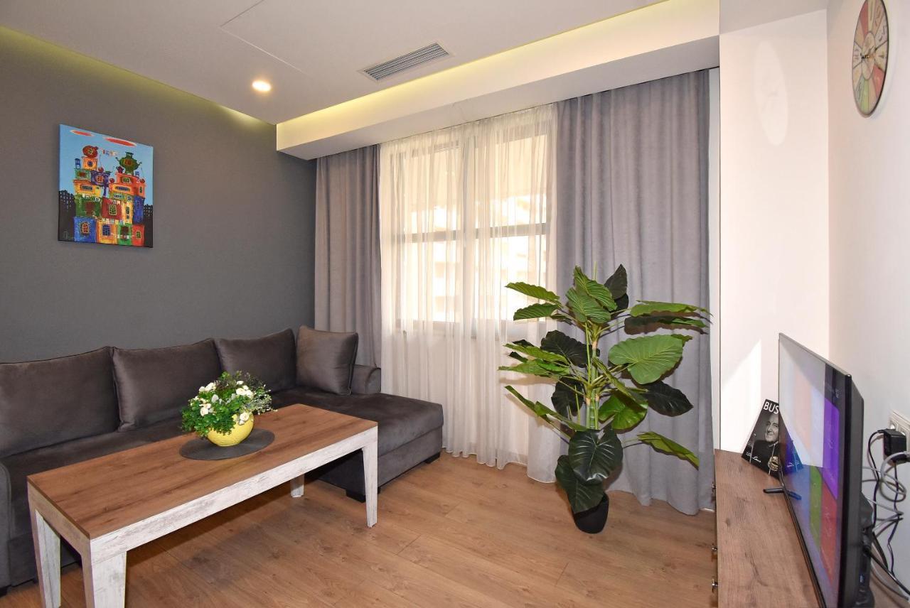 Home4You City Center Apartments Yerevan Exterior foto